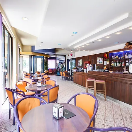 Cola Frontemare Hotel 3*