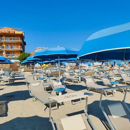 Cola Frontemare Hotel 3*